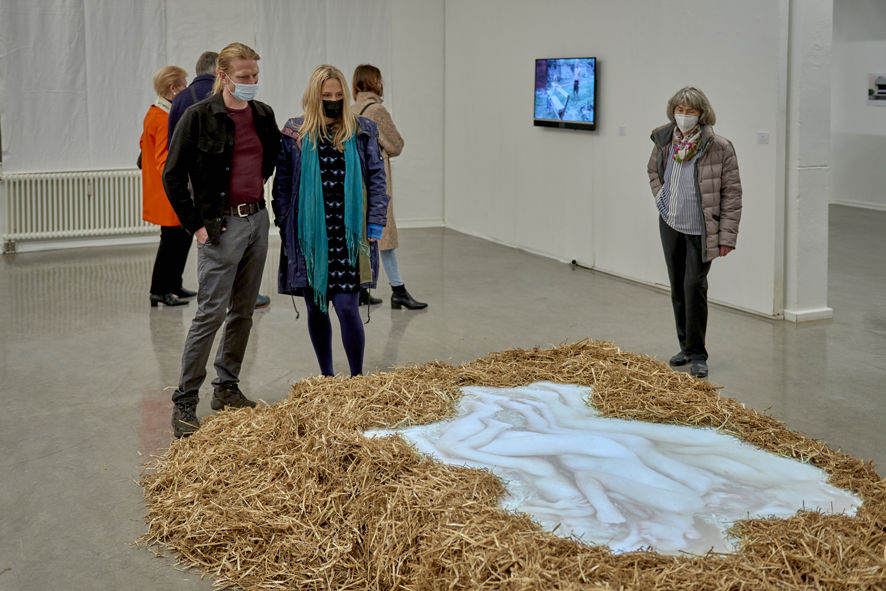 Kim Dotty Hachmann - Familienbetrieb - und im Kabinett das Fotoprojekt - Perspektiven einer Ausstellung - Vernissage